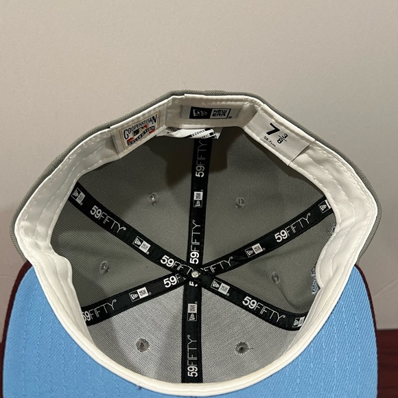 New Era, 59Fifty Fitted Hat, New York Yankees, Grey & Burgundy - Picture 7 of 10